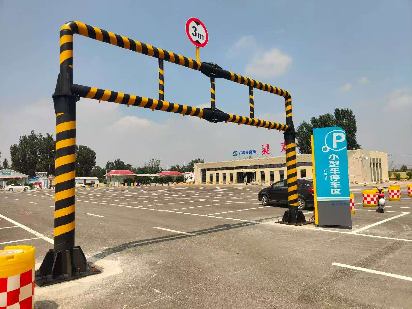 呼和浩特市公路标杆限高架 - 方案
